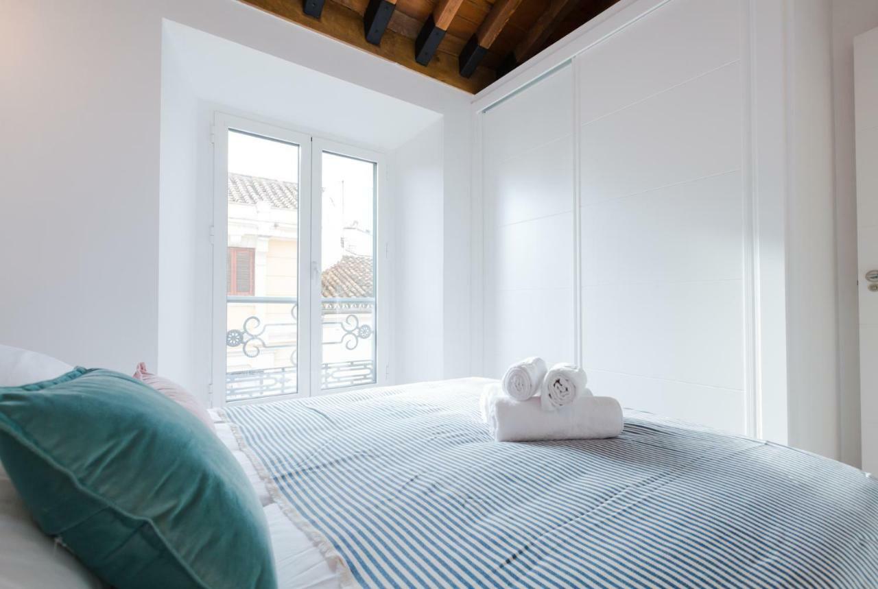 Hola Malaga Catedral Apartment Exterior foto